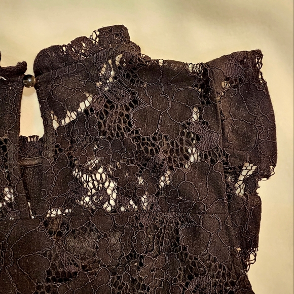 Monteau Black Lace Top - Picture 3 of 3